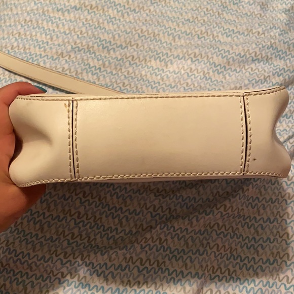Kate Spade Scalloped Crossbody - Picture 5 of 10